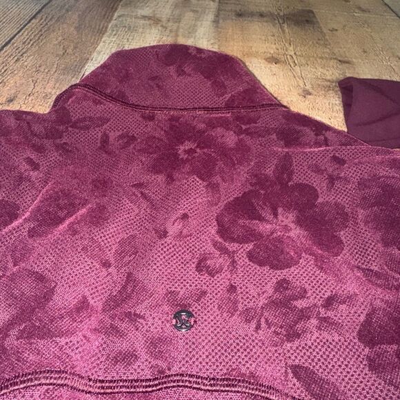 Lululemon Define Jacket Flocked
Dark Adobe size 8 - Picture 7 of 15